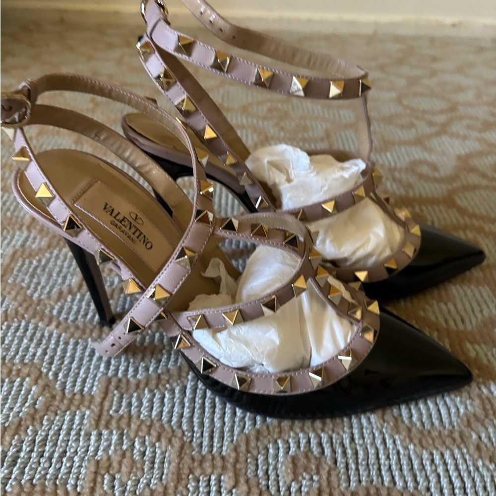 Valentino Garavani Rockstud Caged 100mm Slingback Pumps Size 37 Black and Nude - Picture 4 of 7